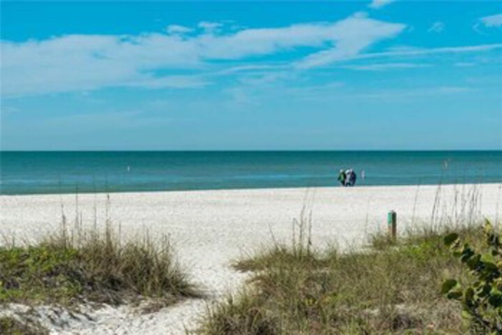 Beach 10 of 32