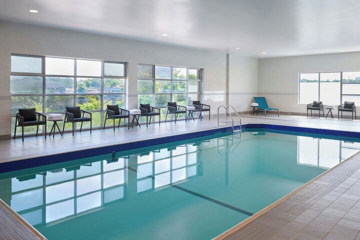 Pools & Facilities