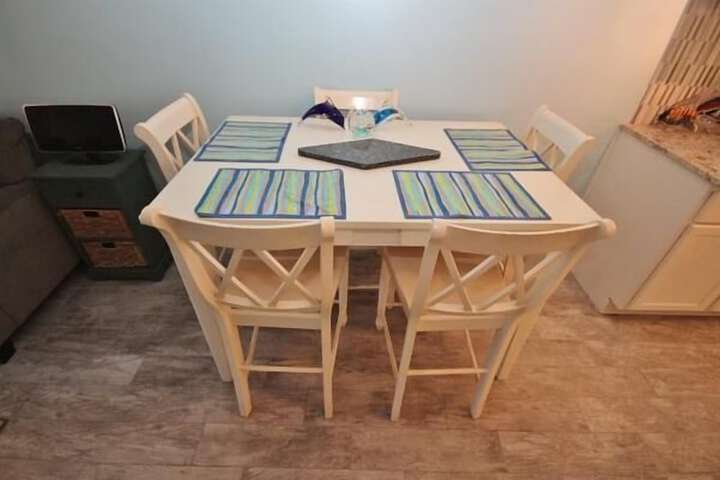 Dining 216 of 264