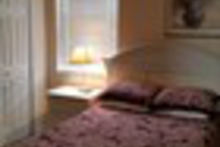 Room 8 of 42