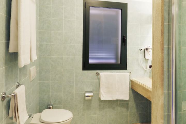 Bathroom Interior Photo