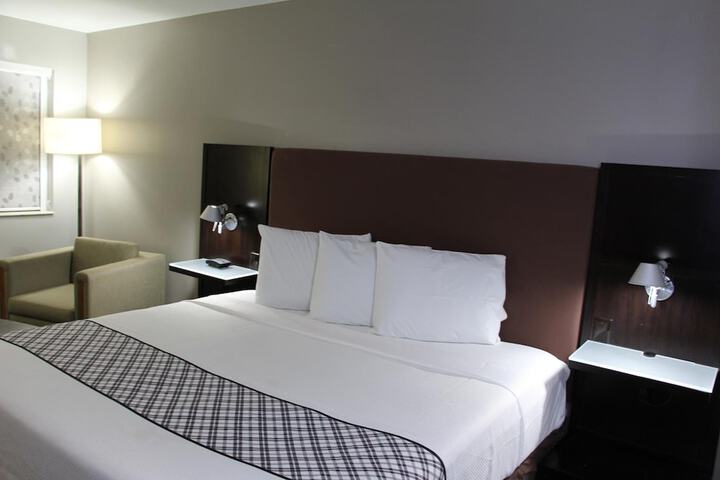 Room 10 of 35