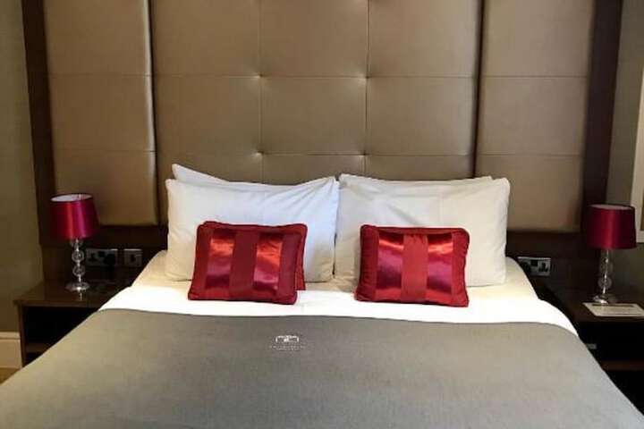 Room 42 of 73