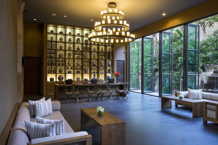 Lobby Entry