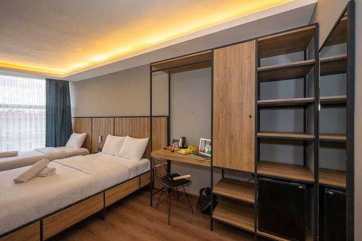 Room 19 of 88