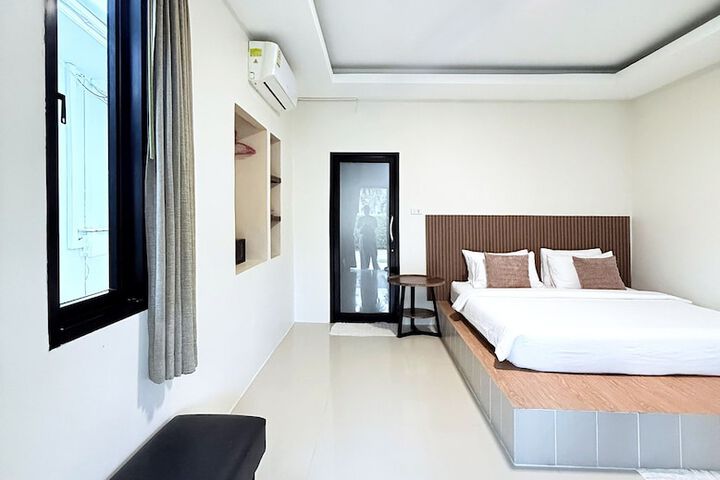 Room 30 of 152