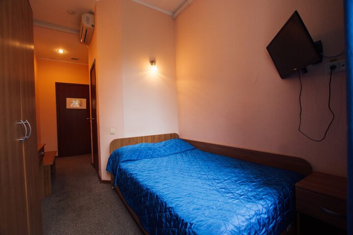 Room 10 of 52