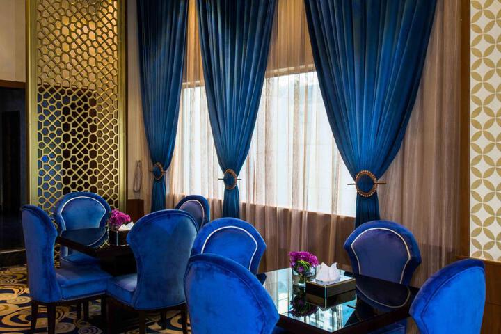 Rose Continental Hotel