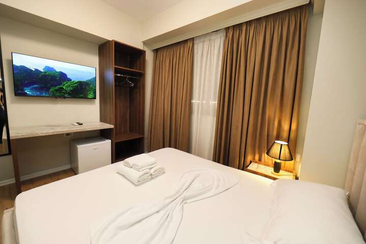 Room 14 of 73