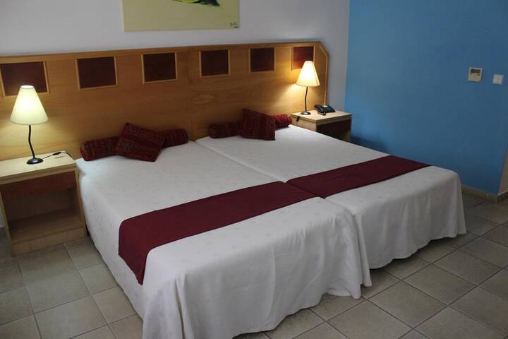 Room 13 of 46