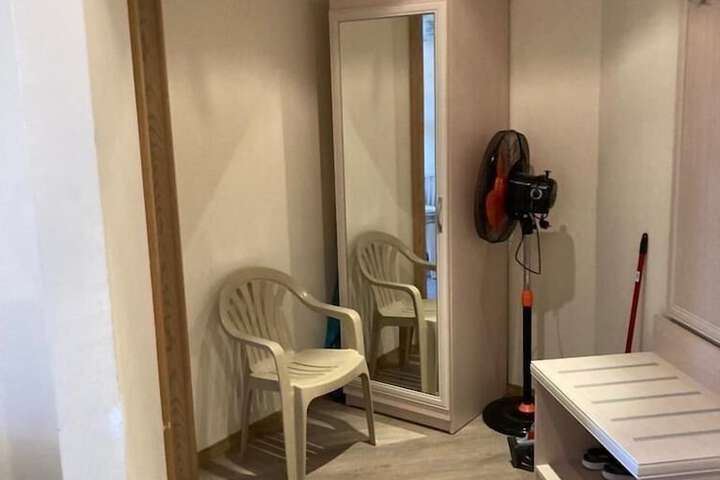 Room 3 of 26
