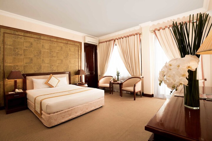 Room 6 of 36