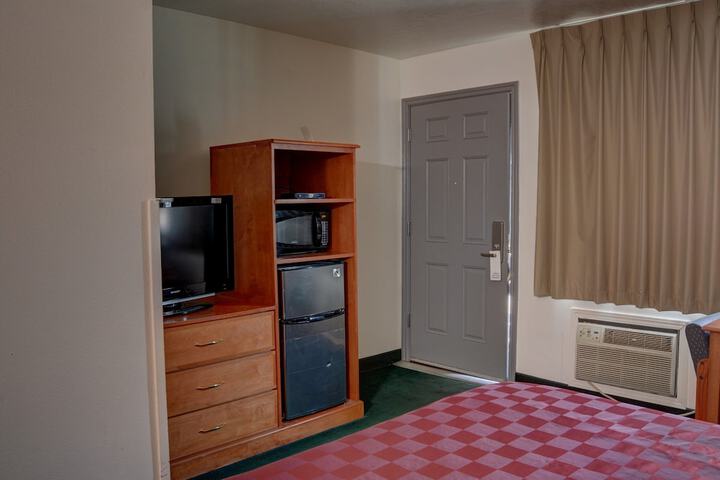 Room 3 of 17