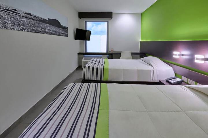 Room 12 of 50
