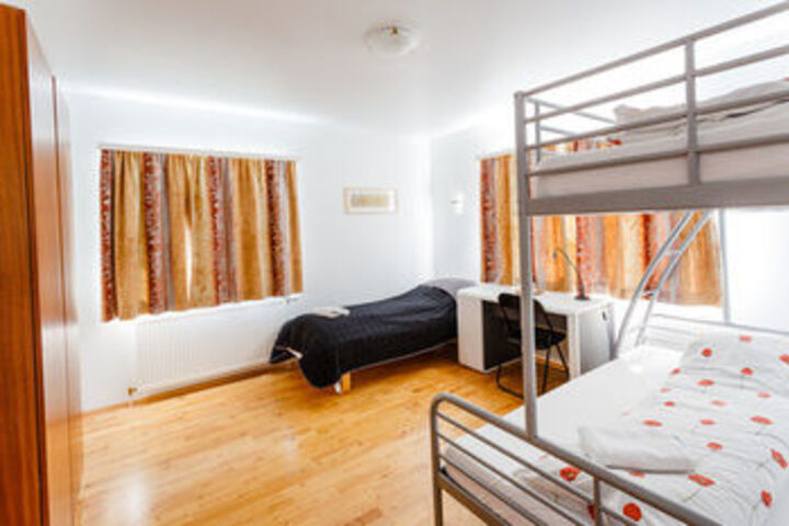 Room 5 of 15