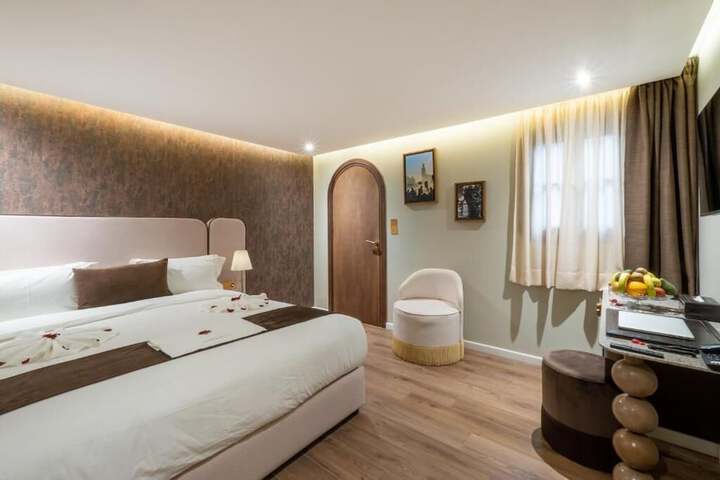 Room 36 of 63