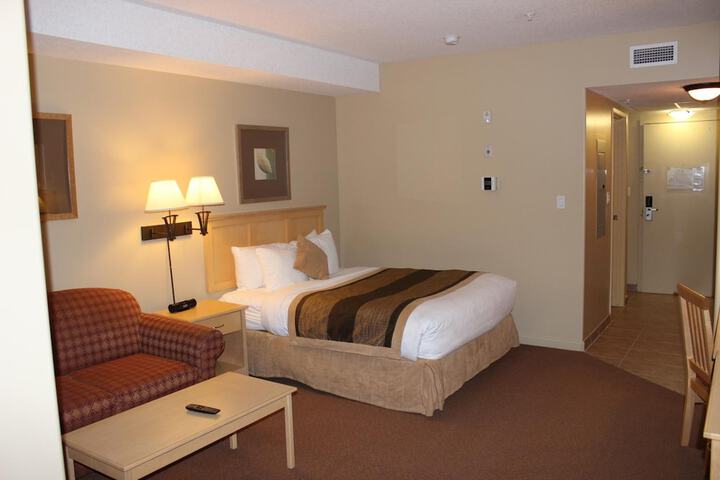 Room 16 of 44