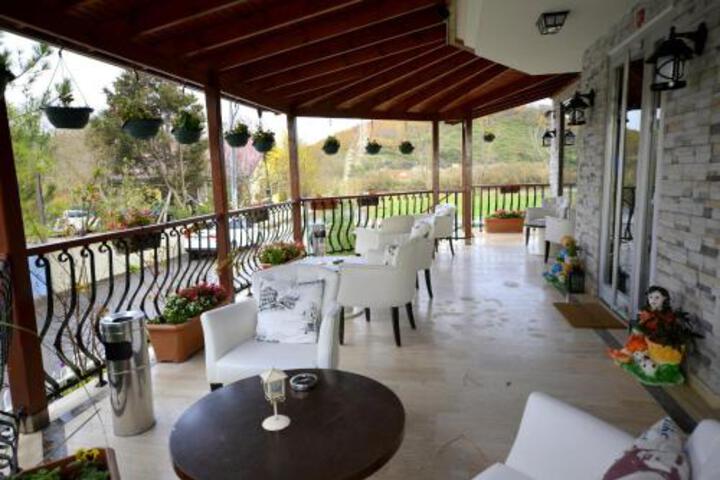 Terrace/Patio 8 of 108
