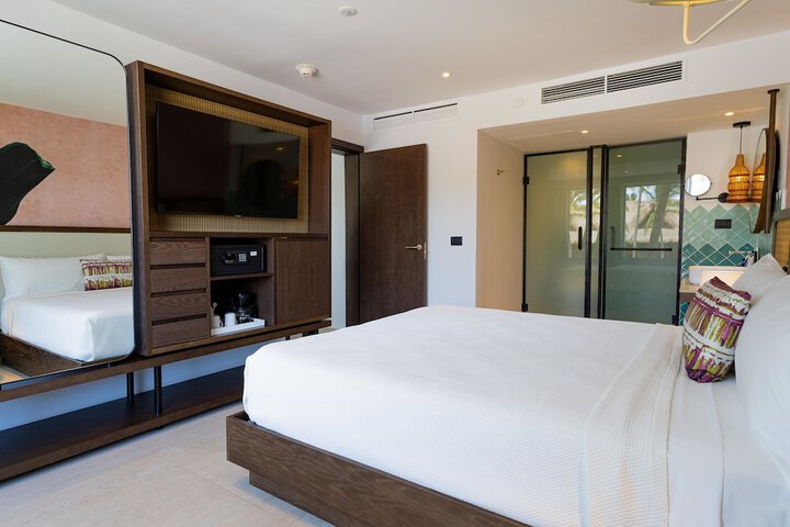 Room 22 of 218