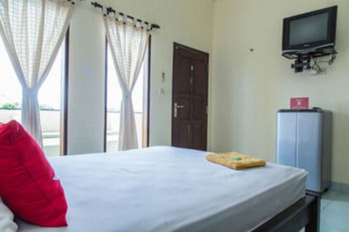 Room 9 of 20