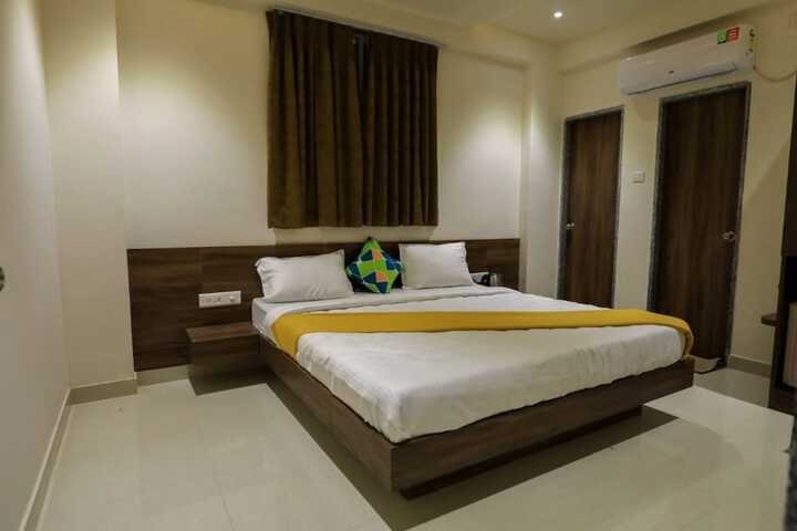 Room 6 of 26