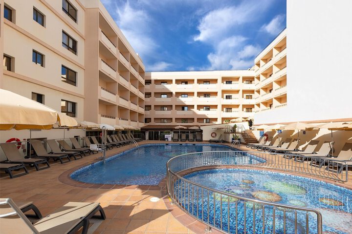Hotel 44 of 44