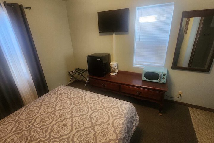 Room 10 of 22
