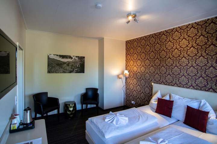 Room 13 of 64