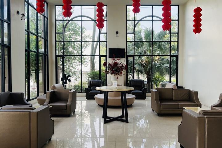Hotel Interior 4 of 67