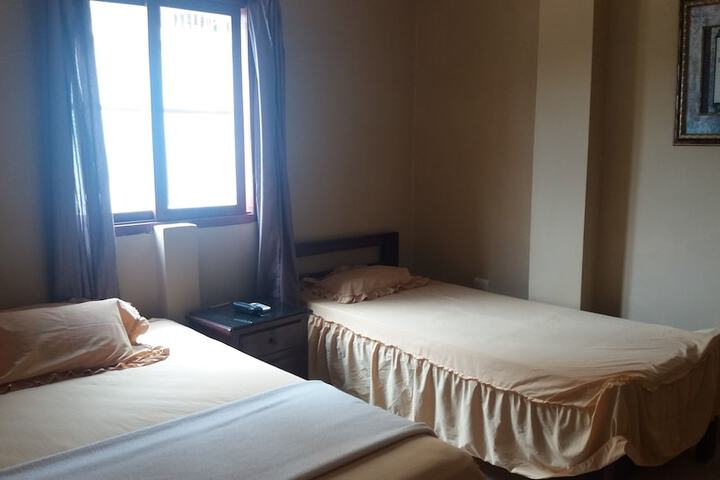 Room 14 of 48