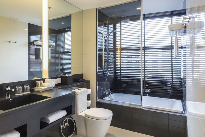 Clean Restrooms