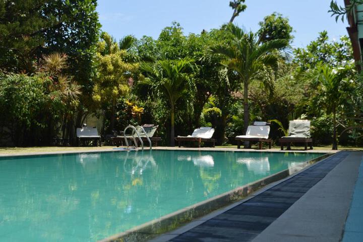 Pool 20 of 23