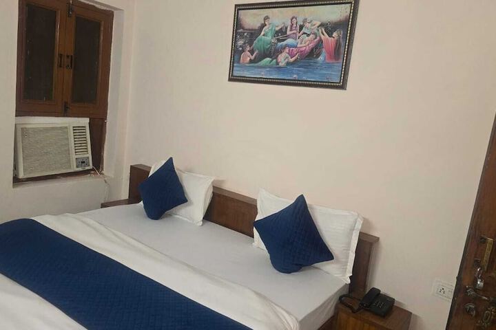 Room 19 of 33
