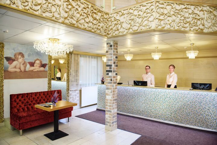 Hotel Interior 4 of 36