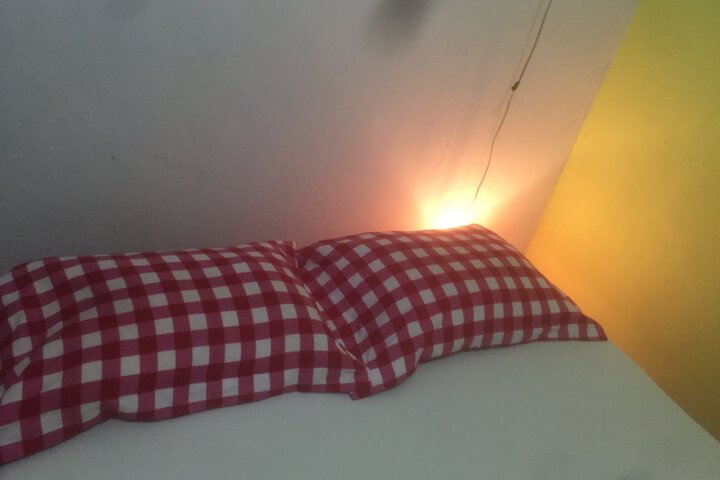 Room 3 of 8