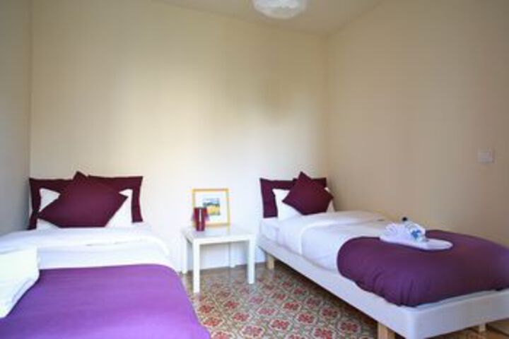 Room 4 of 14