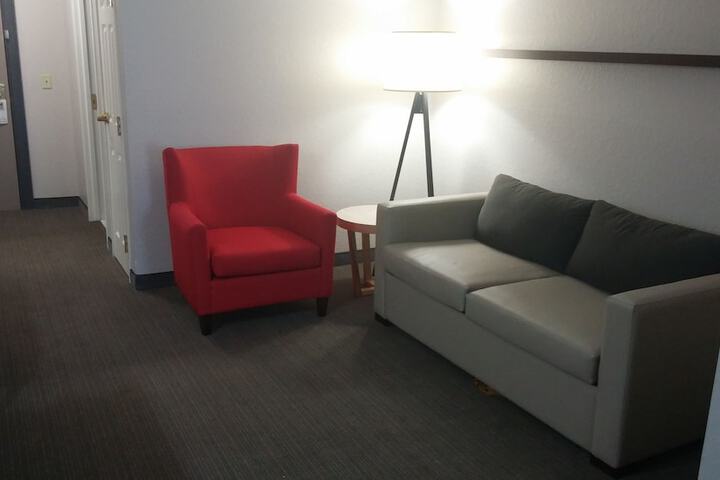1 King Bed (1 of 12)