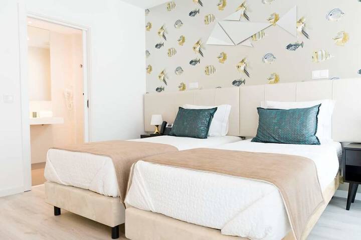 Room 4 of 48