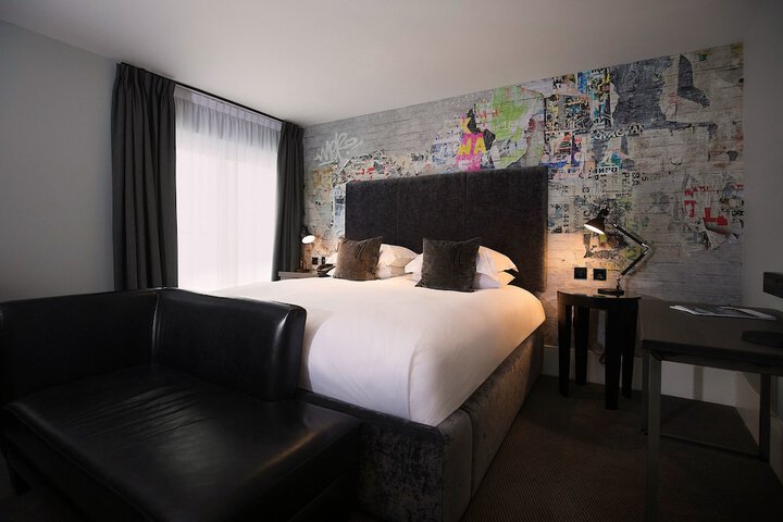 Room 5 of 60