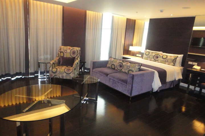 Room 13 of 44