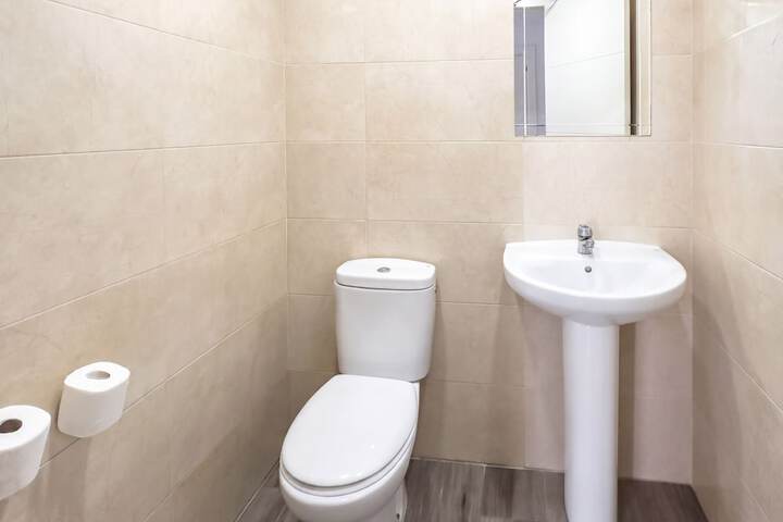 Clean Restrooms