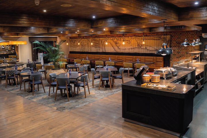 Breakfast area