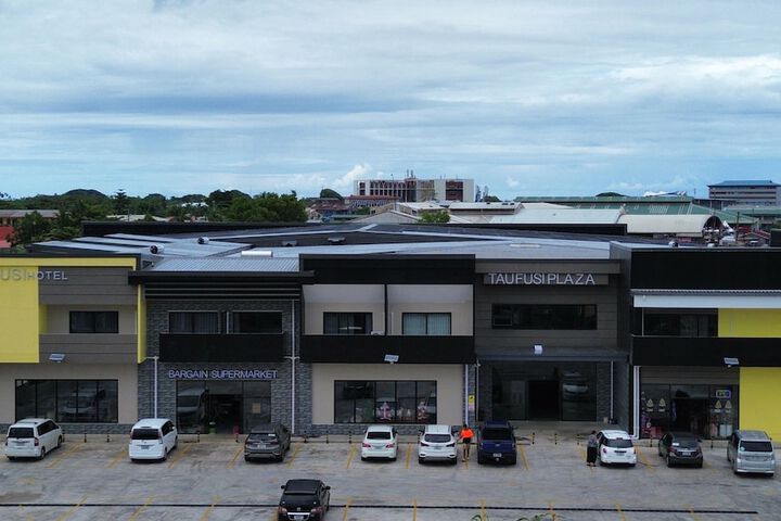 Taufusi Hotel