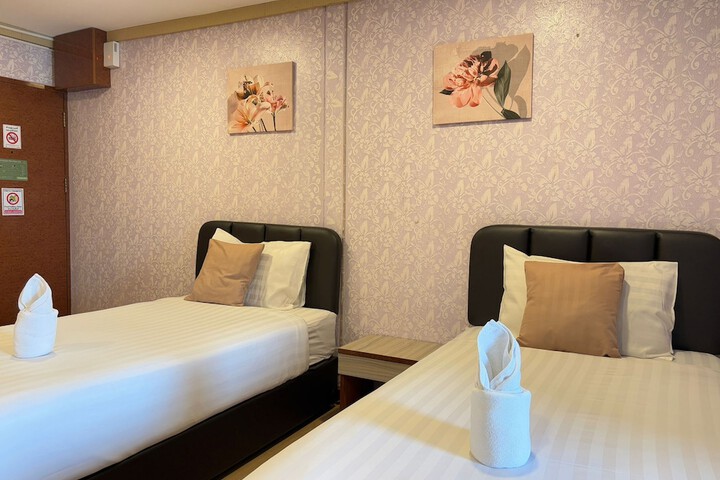 Room 14 of 31