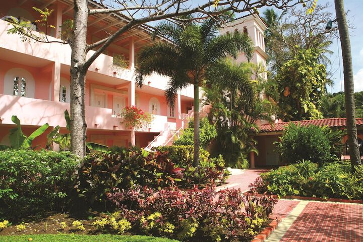Hotel 75 of 80