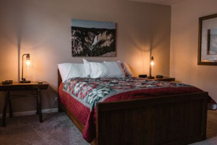 Room 6 of 26