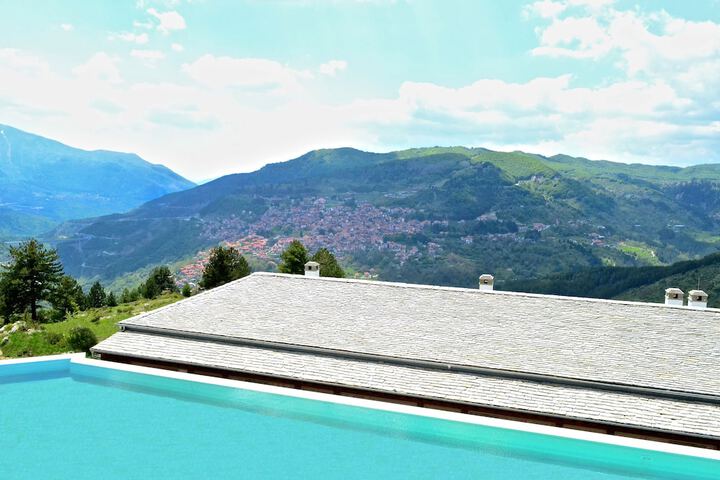 Pool Hotel