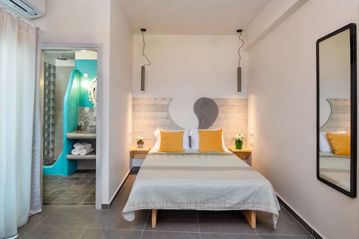 Room 8 of 58