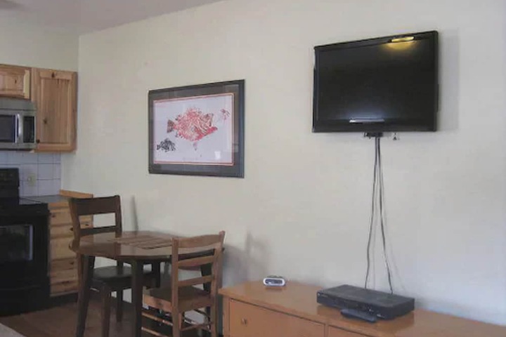 Room 19 of 33