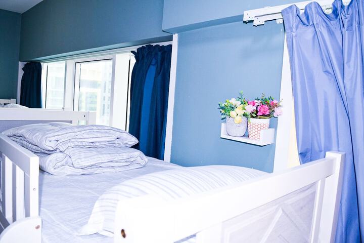 Room 2 of 11